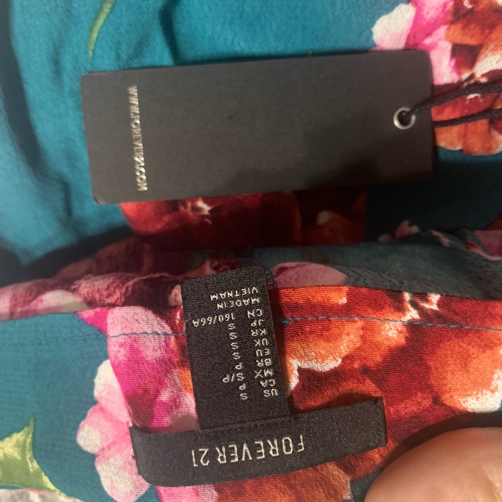 Forever 21 shorts - Picture 3 of 5